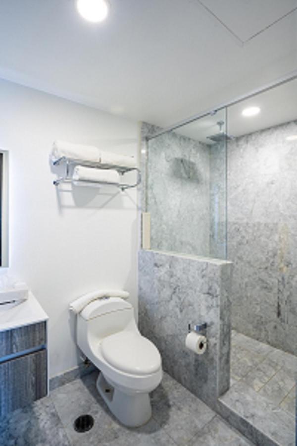 Elite 47 Interlomas Bed & Breakfast เม็กซิโกซิตี้ ภายนอก รูปภาพ